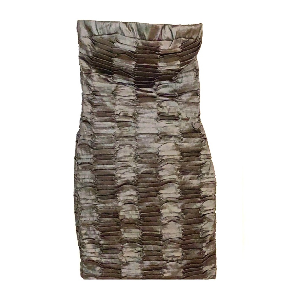 Daisy silver pleated strapless dress - size 2